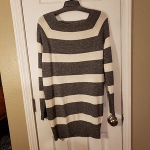 American Eagle Gray and White Sweater Dress